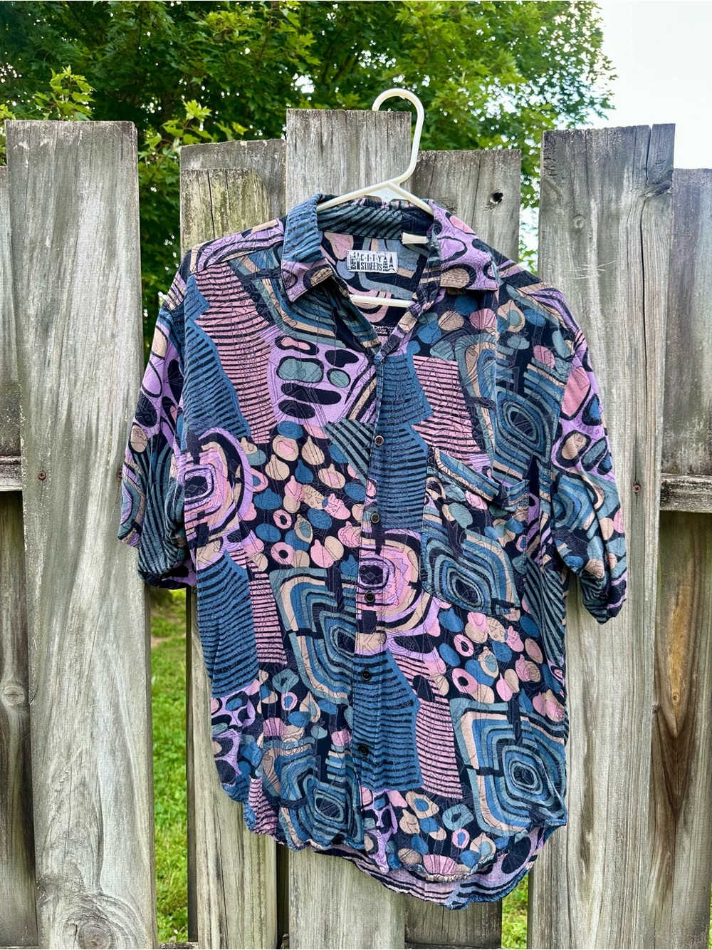 City Streets Retro Abstract Print Button-Down Shirt in Blue & Purple